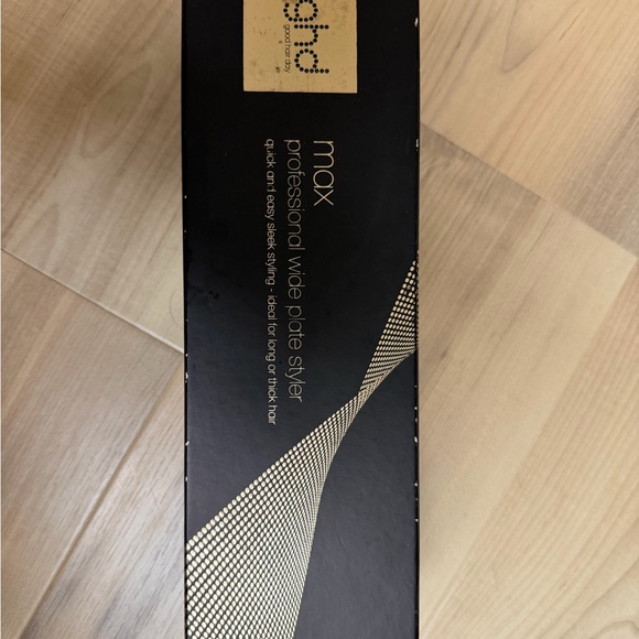 ghd Other - GHD Max Wide Plate Flat Iron Straightener S7N421